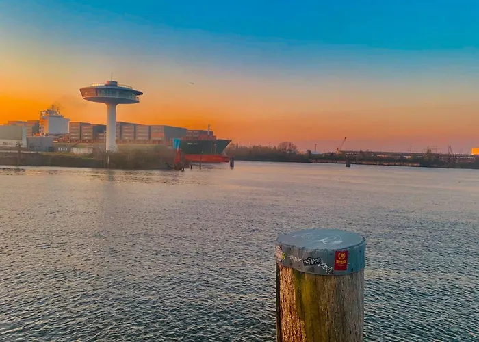 Stylish Urban In The Heart Of The Hafencity * Hamburg